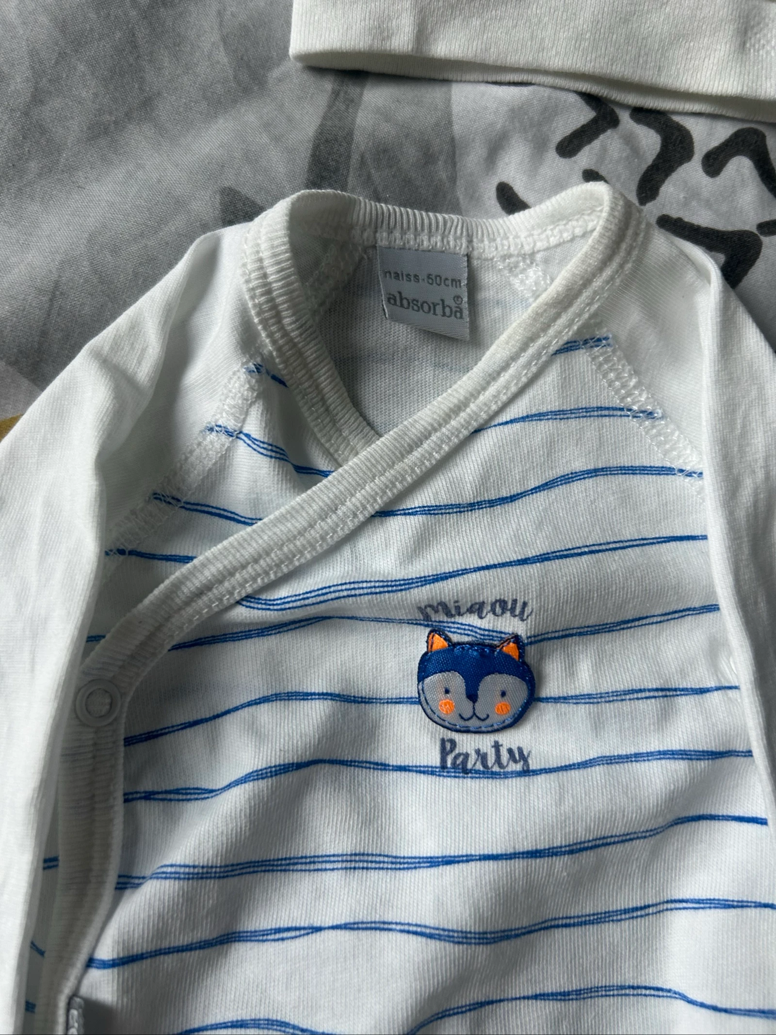 Absorba newborn bodysuit and hat pajama set – photo 2